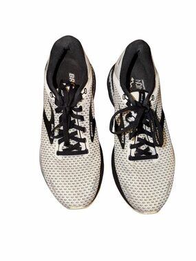 Brooks Adrenaline GTS 22 Women’s Running Shoes White Black Size 9 B